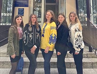 День вишиванки у бібліотеці