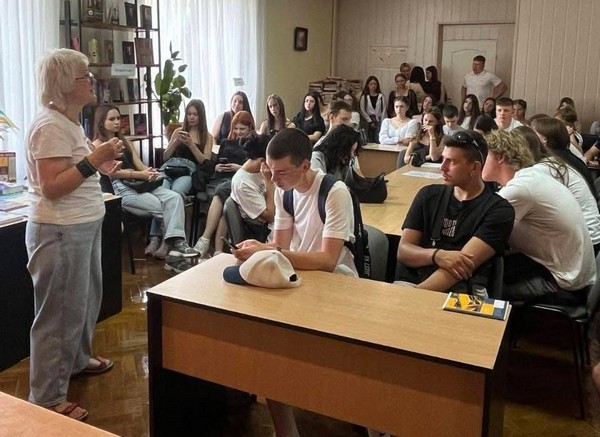 Розмови про українську ідентичність