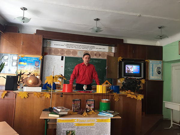 Корінь навчання гіркий, а плід його солодкий