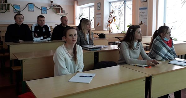 2021.12.15_Skola_mol_viklad1.jpg