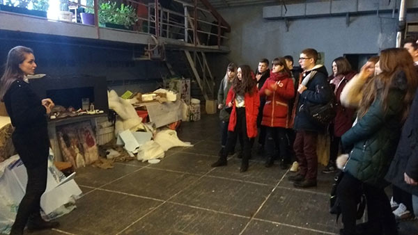 Закулісне життя театру