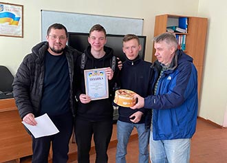 Захопливий турнір з Counter-Strike 1.6 "Back to 2001"!